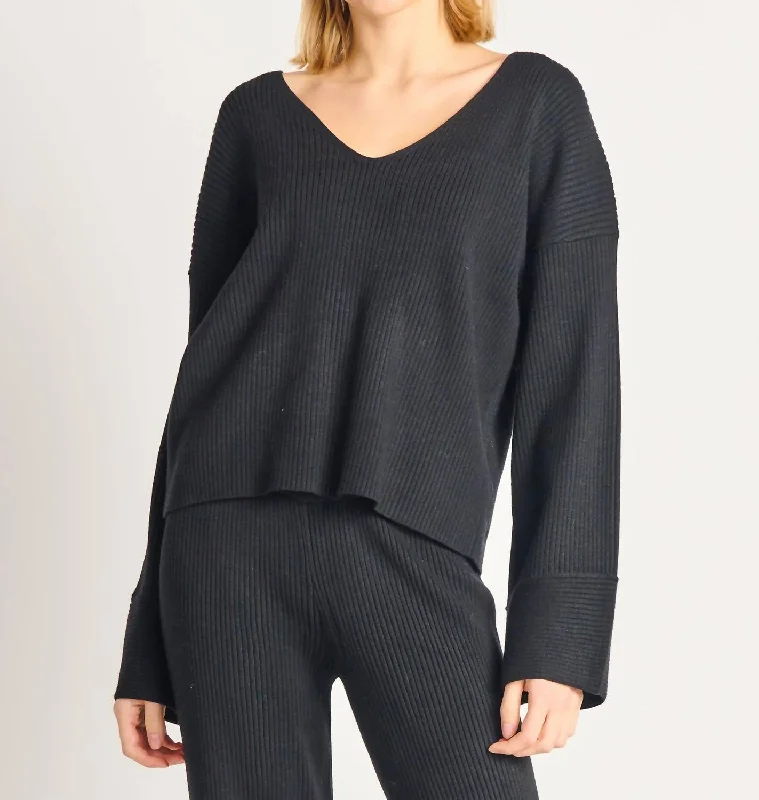 Wide Sleeve Ribbed Sweater In Black