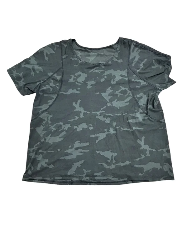 Athletic Top Short Sleeve By Lululemon In Camouflage Print, Size: 10