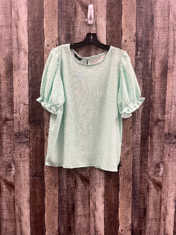 Top Short Sleeve By Cme In Green, Size: Xl