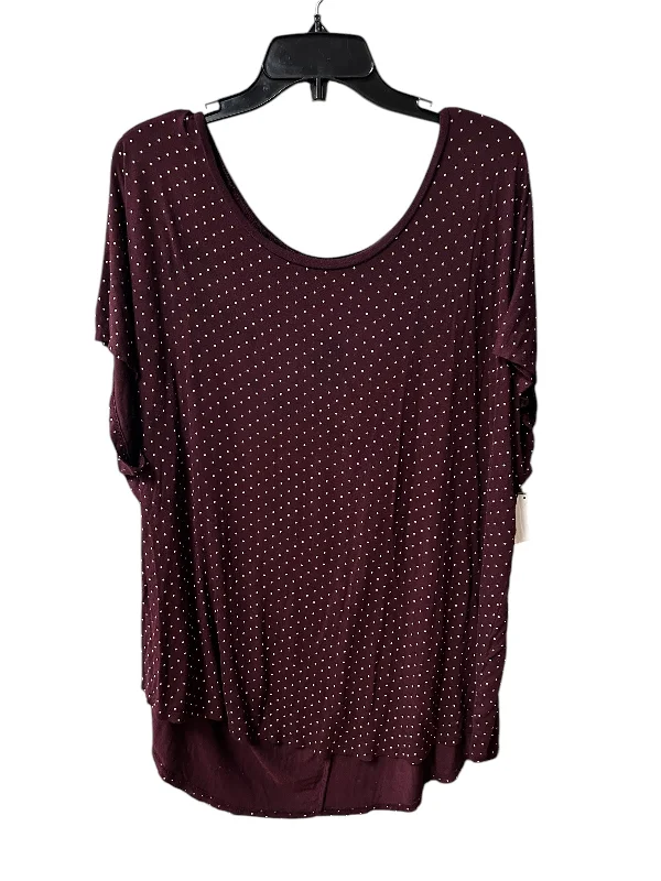 Top Short Sleeve By Maurices In Maroon, Size: 3x