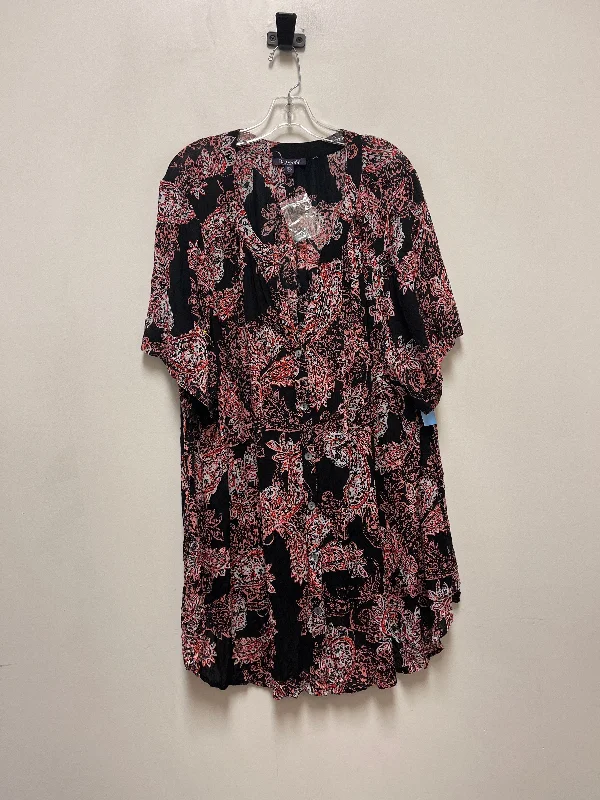 Top Short Sleeve By Romans In Black & Red, Size: 4x